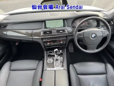 BMW 7-Series  с аукциона в Японии