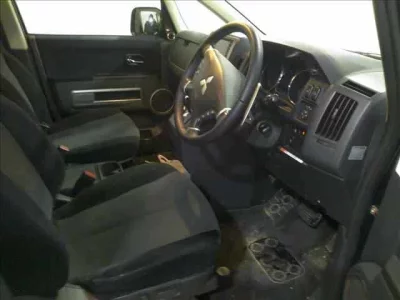 Mitsubishi DELICA D5