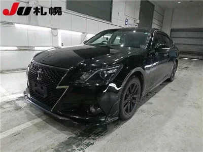 Toyota CROWN  с аукциона в Японии