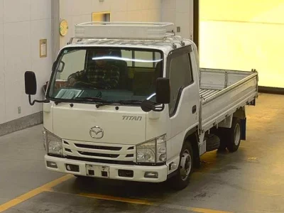 Mazda TITAN  с аукциона в Японии