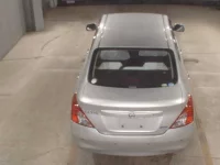 Nissan TIIDA LATIO лот № 8372 оценка R  с аукциона в Японии 2