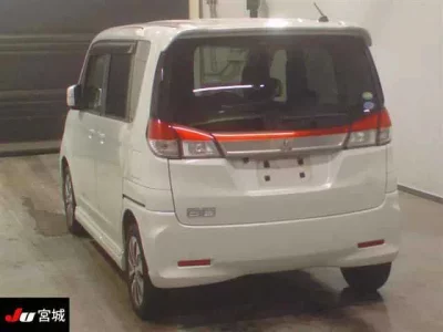 Mitsubishi DELICA D2