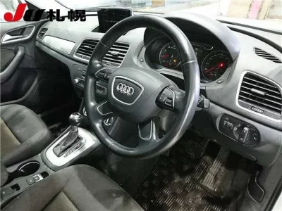 Audi Q3  с аукциона в Японии