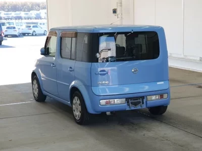 Nissan CUBE  с аукциона в Японии