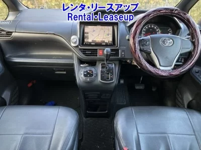 Toyota NOAH  с аукциона в Японии