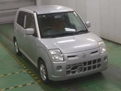 Nissan PINO
