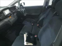 Honda EDIX лот № 7064 оценка 3  с аукциона в Японии 2