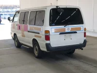 Toyota HIACE лот № 2295 оценка 3.5  с аукциона в Японии 1