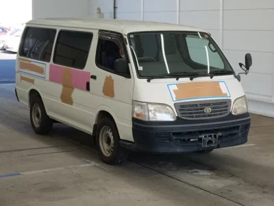 Toyota HIACE  с аукциона в Японии
