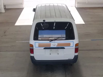 Toyota HIACE  с аукциона в Японии