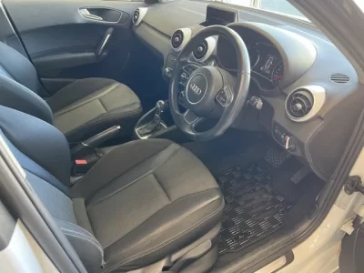 Audi A1  с аукциона в Японии