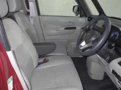 Nissan ROOX  с аукциона в Японии