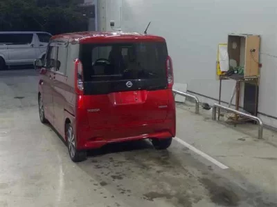 Nissan ROOX  с аукциона в Японии