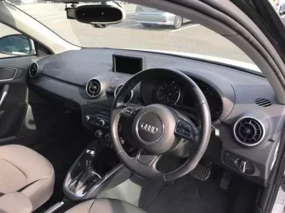 Audi A1  с аукциона в Японии