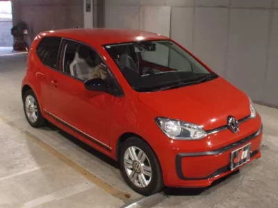 Volkswagen UP  с аукциона в Японии