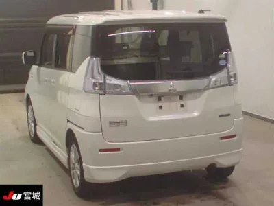 Mitsubishi DELICA D2