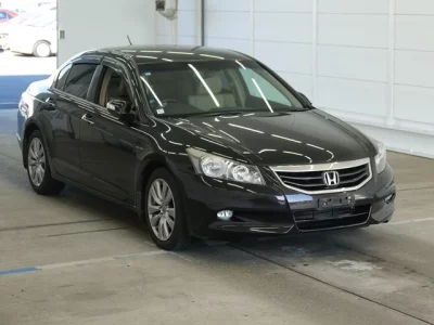 Honda INSPIRE  с аукциона в Японии