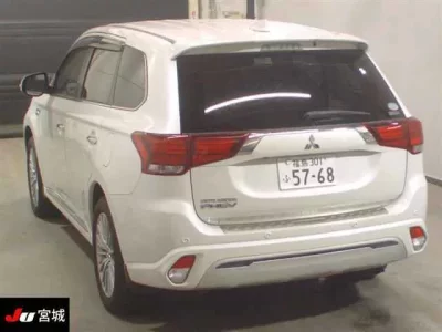 Mitsubishi OUTLANDER PHEV
