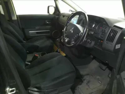 Mitsubishi DELICA D5