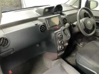 Toyota SPADE лот № 11014 оценка 3  с аукциона в Японии 2