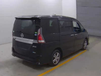 Nissan SERENA  с аукциона в Японии