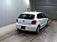 Volkswagen POLO лот № 2119 оценка 4  с аукциона в Японии 4