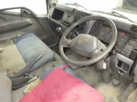 Mitsubishi CANTER лот № 4049 оценка R  с аукциона в Японии 2