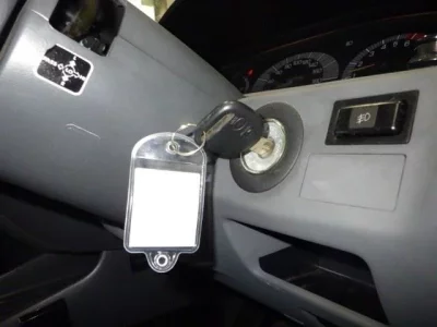 Toyota ESTIMA  с аукциона в Японии