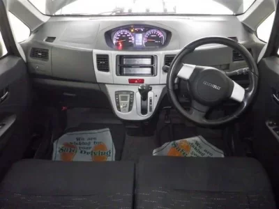 Daihatsu MOVE  с аукциона в Японии