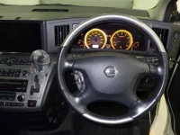 Nissan ELGRAND лот № 8008 оценка 3  с аукциона в Японии 4