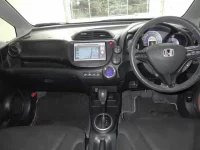 Honda FIT лот № 128 оценка 3.5  с аукциона в Японии 5