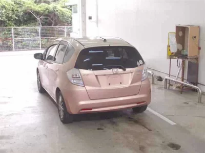 Honda FIT  с аукциона в Японии