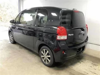 Toyota PORTE  с аукциона в Японии