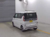 Nissan ROOX лот № 8019 оценка R  с аукциона в Японии 1