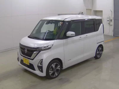 Nissan ROOX  с аукциона в Японии