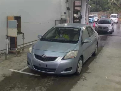 Toyota BELTA  с аукциона в Японии