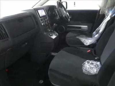Mitsubishi DELICA D5