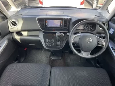 Nissan DAYZ ROOX  с аукциона в Японии