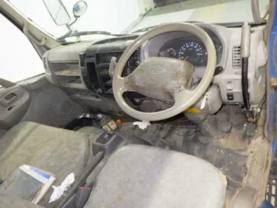 Hino DUTRO  с аукциона в Японии