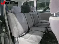 Toyota VOXY лот № 1119 оценка 3  с аукциона в Японии 3