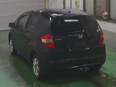 Honda FIT  с аукциона в Японии
