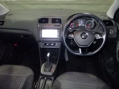 Volkswagen POLO  с аукциона в Японии