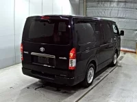 Toyota HIACE VAN лот № 1022 оценка 4  с аукциона в Японии 4