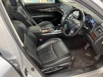 Nissan FUGA  с аукциона в Японии