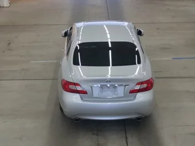 Nissan FUGA  с аукциона в Японии