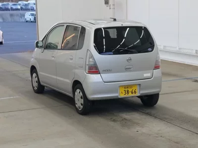 Nissan MOCO  с аукциона в Японии