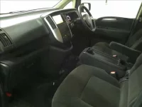 Nissan SERENA лот № 7165 оценка 3.5  с аукциона в Японии 2