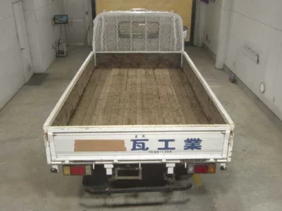 Isuzu ELF  с аукциона в Японии