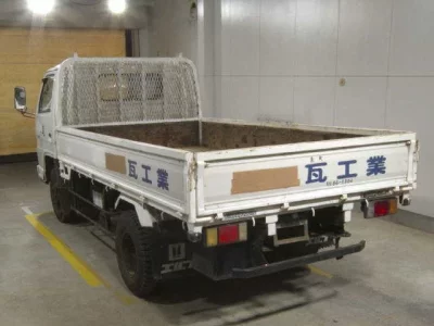 Isuzu ELF  с аукциона в Японии