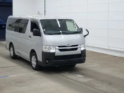 Toyota HIACE VAN  с аукциона в Японии